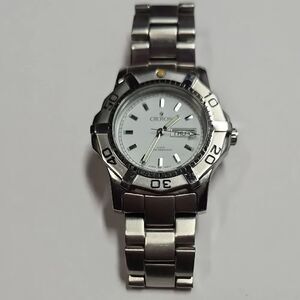 Croton Silver Stainless Steel Men’s Watch with White Dial Croton CA301051
